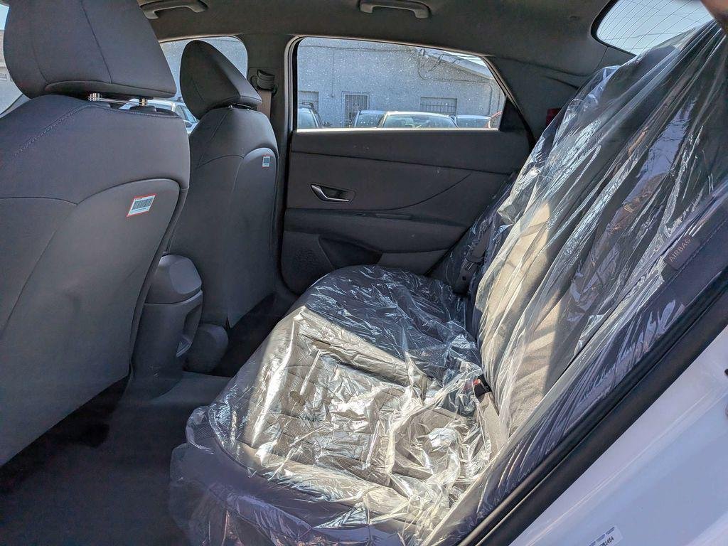 New 2026 White Hyundai SE image 12