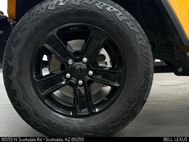 Used 2021 Yellow Jeep Unlimited Sahara Altitude image 10