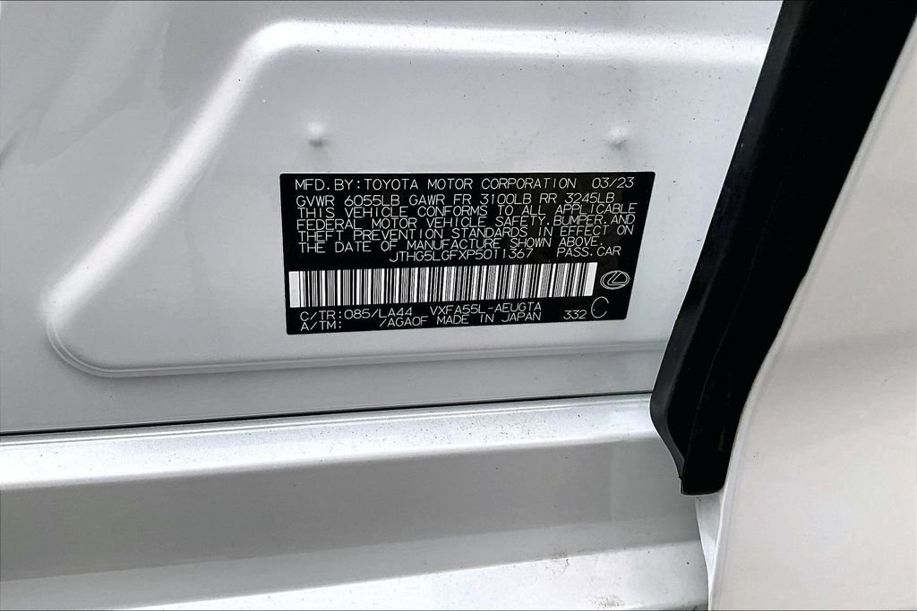 Used 2023 White Lexus 500 Base image 19