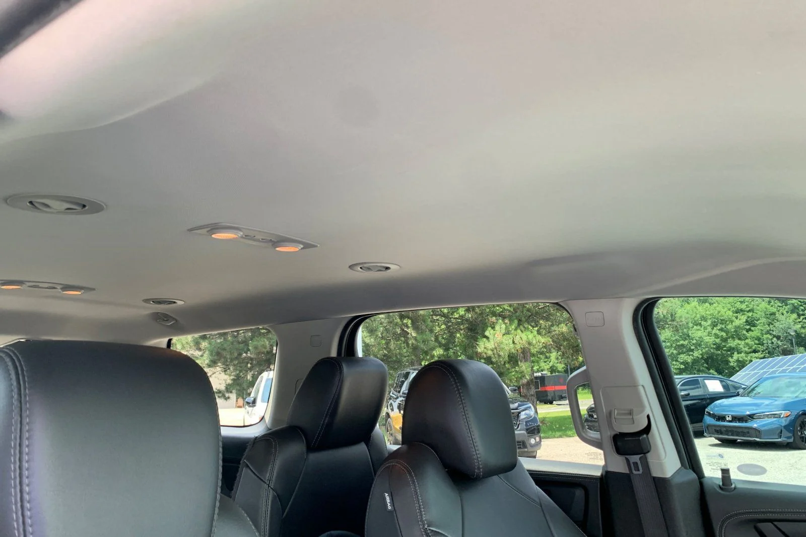 Used 2016 Silver GMC SLT-1 image 21