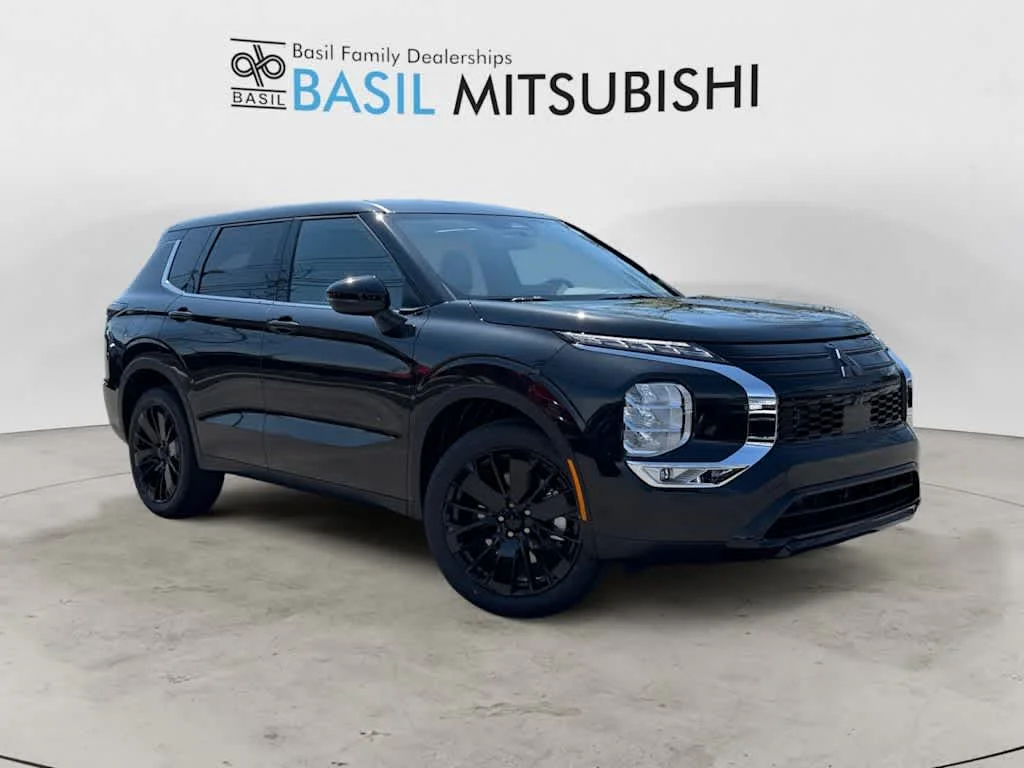 2026 Mitsubishi Outlander LE
