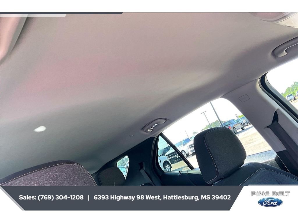 Used 2022 Mosaic Black Metallic Chevrolet LT image 16