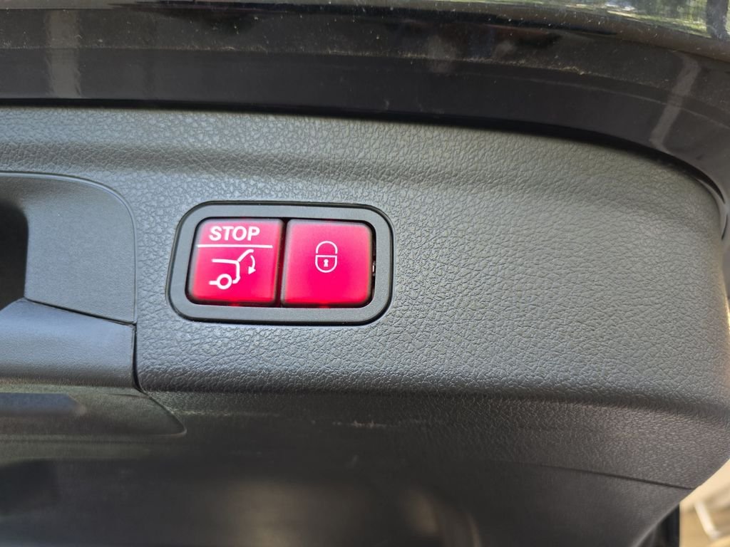 Used 2024 Black Mercedes-Benz GLE 53 AMG® image 16