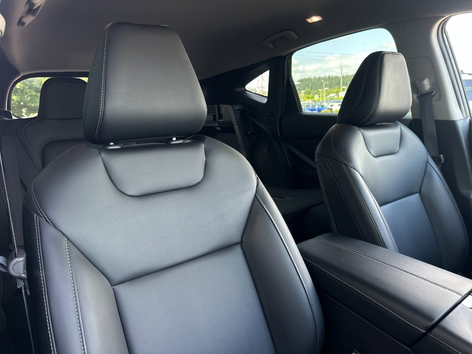 Used 2025 Super Black Nissan SV image 16