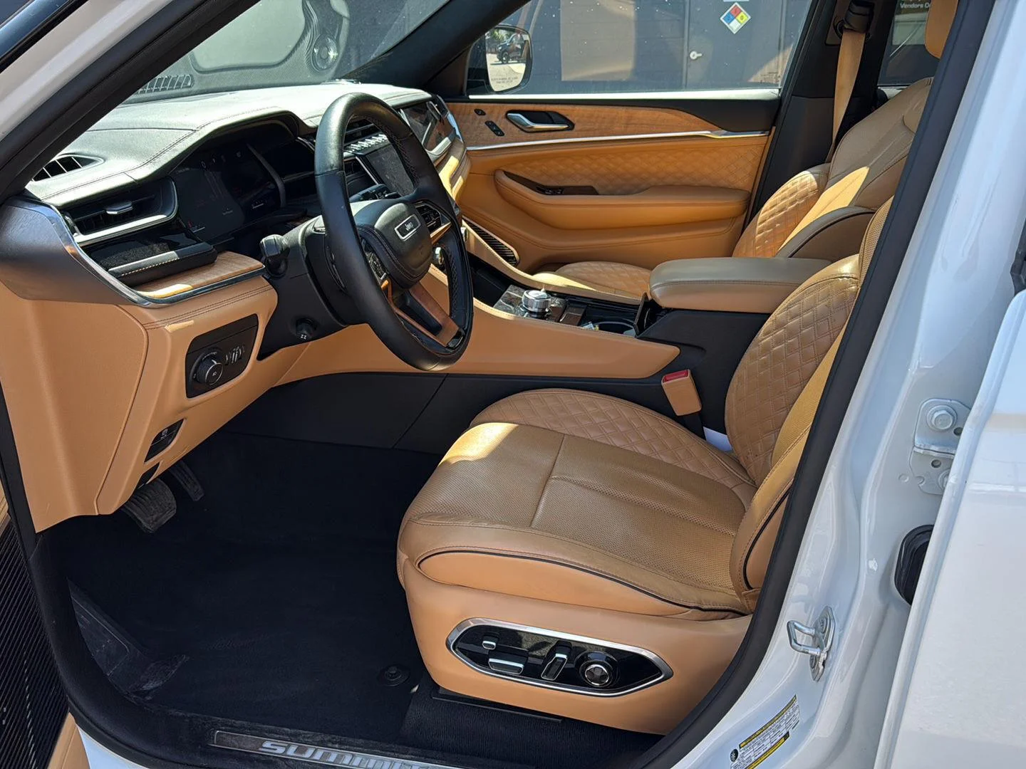 Used 2024 Bright White Jeep Summit Reserve image 7