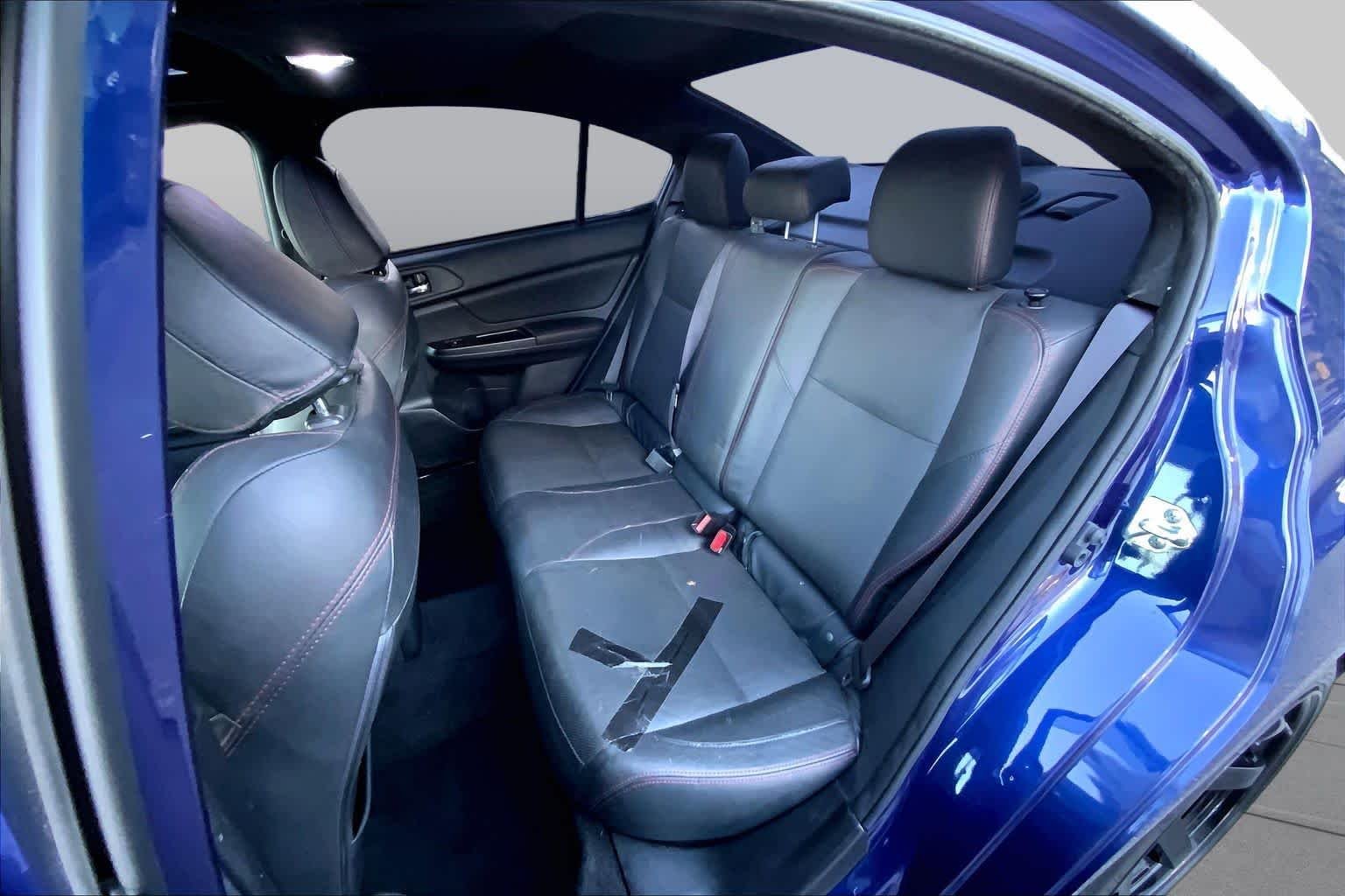 Used 2016 Lapis Blue Pearl Subaru Limited image 16