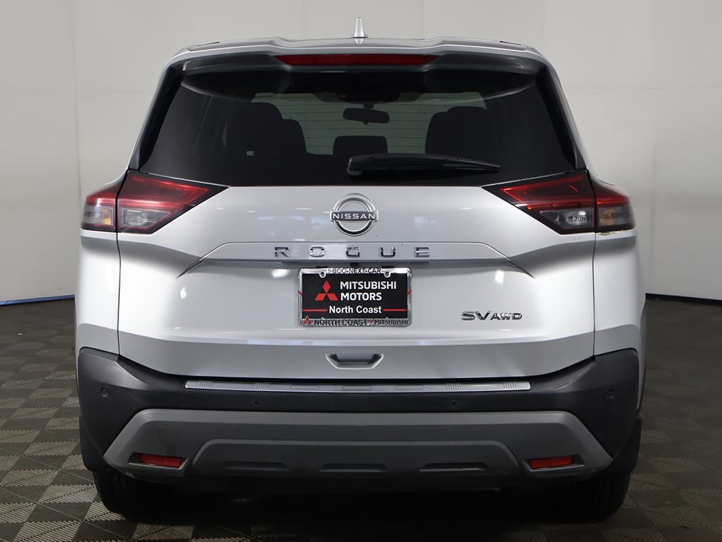 Used 2023 Silver Nissan SV image 11