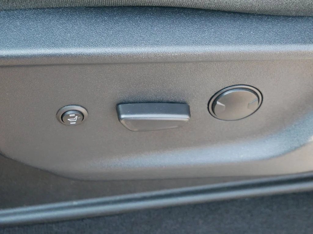Used 2025 Black Ford XLT image 17