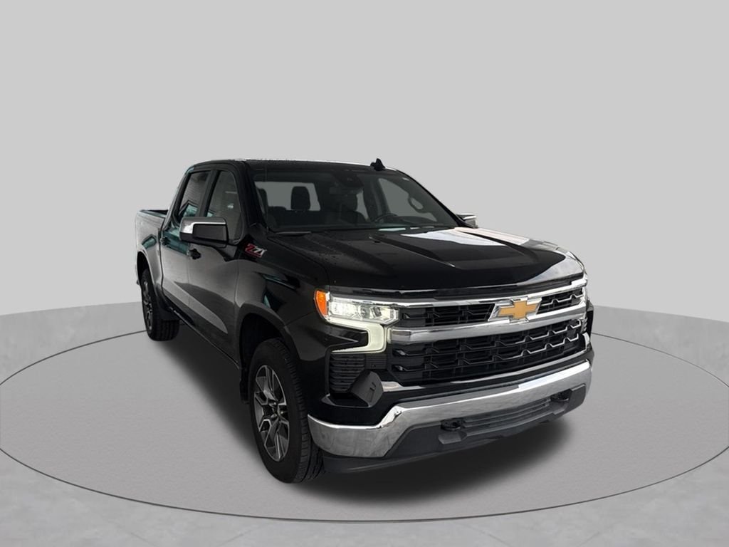 Used 2022 Black Chevrolet LT image 13