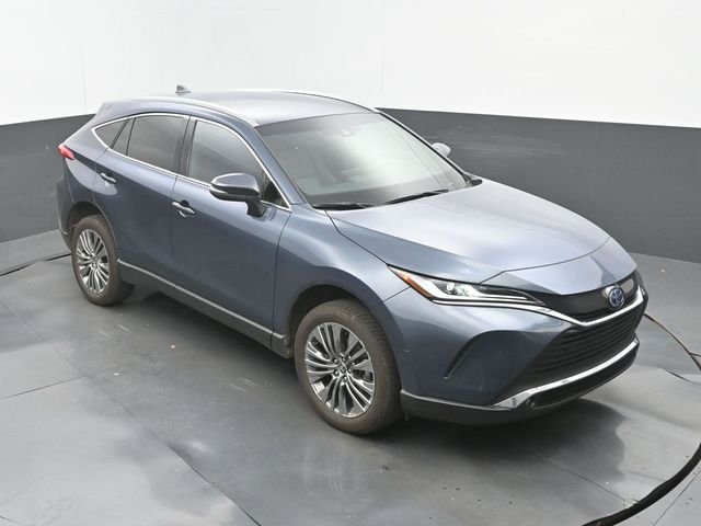 Used 2024 Coastal Gray Toyota XLE image 13