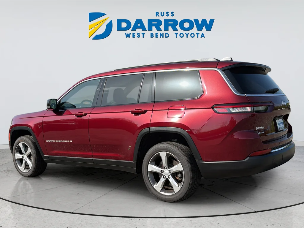 Used 2025 Red Jeep Limited image 3