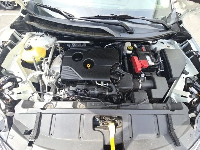 Used 2021 White Nissan SL image 29