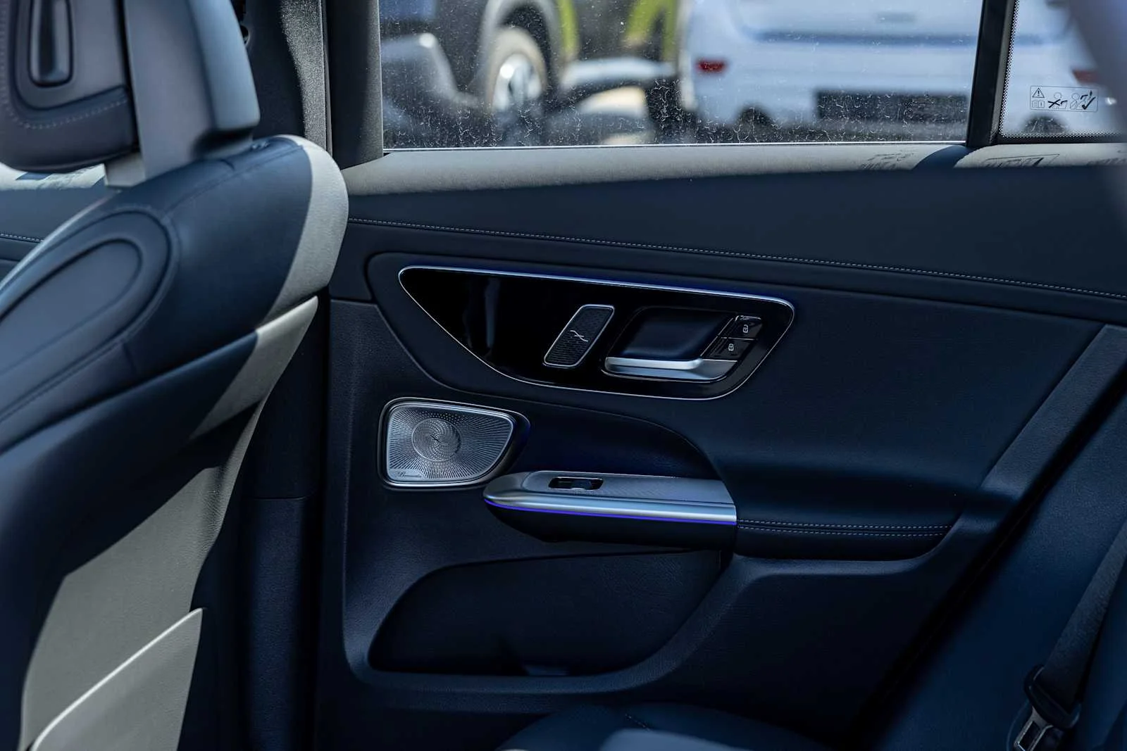 New 2026 Starling Blue Metallic Mercedes-Benz GLC 300 image 29