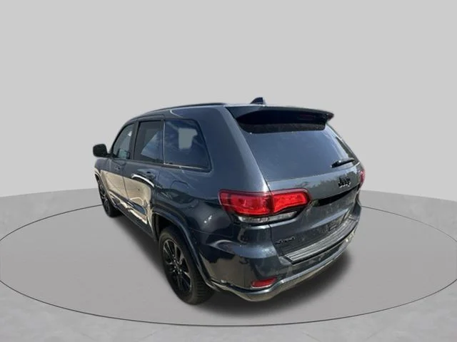 Used 2018 Black Jeep Altitude image 8