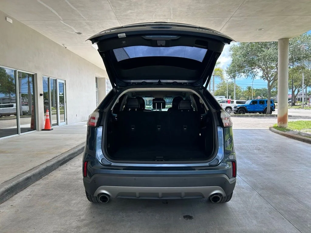 Used 2019 Blue Ford Titanium image 31