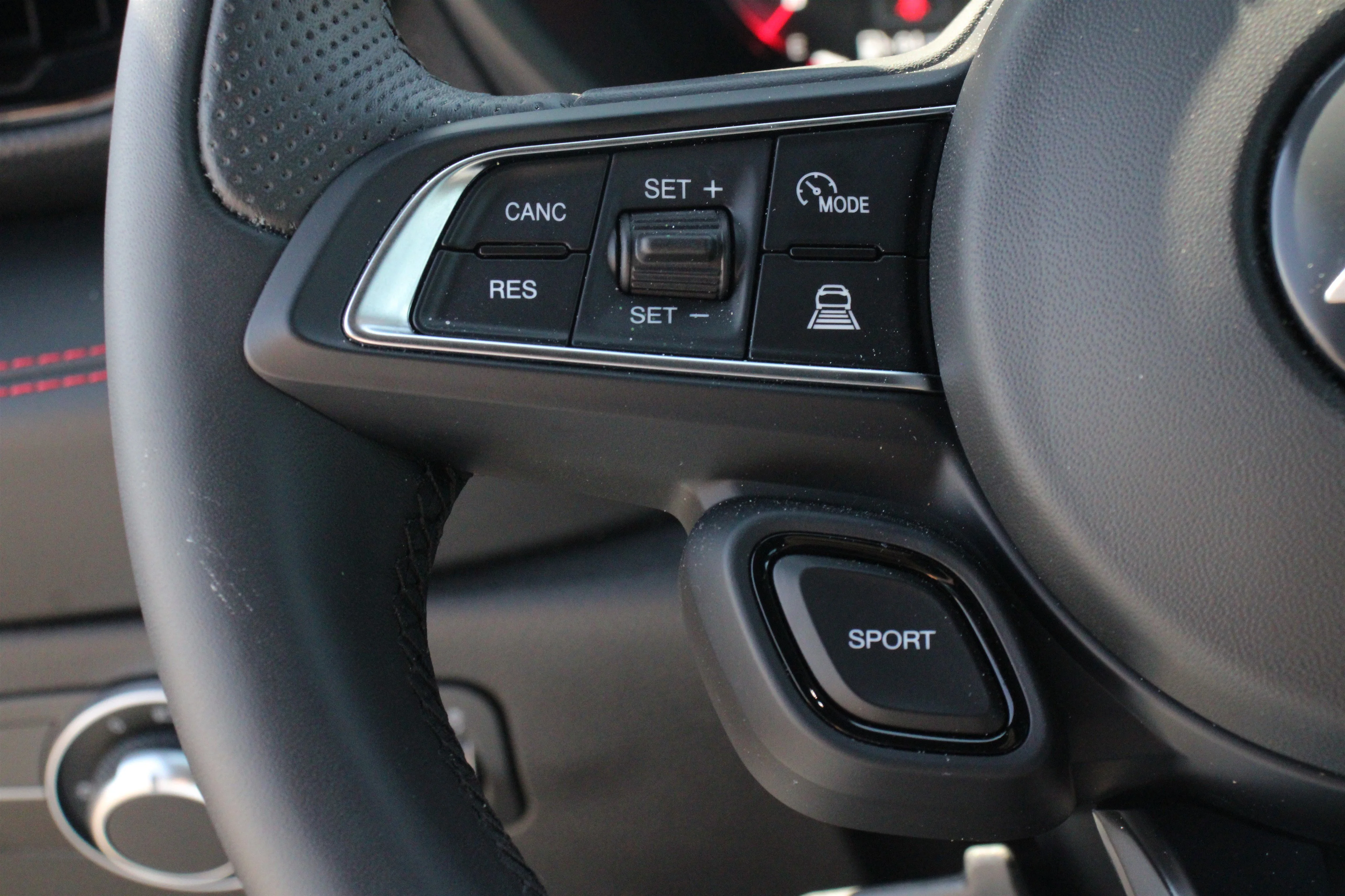 2025 Dodge Hornet GT - Photo 9