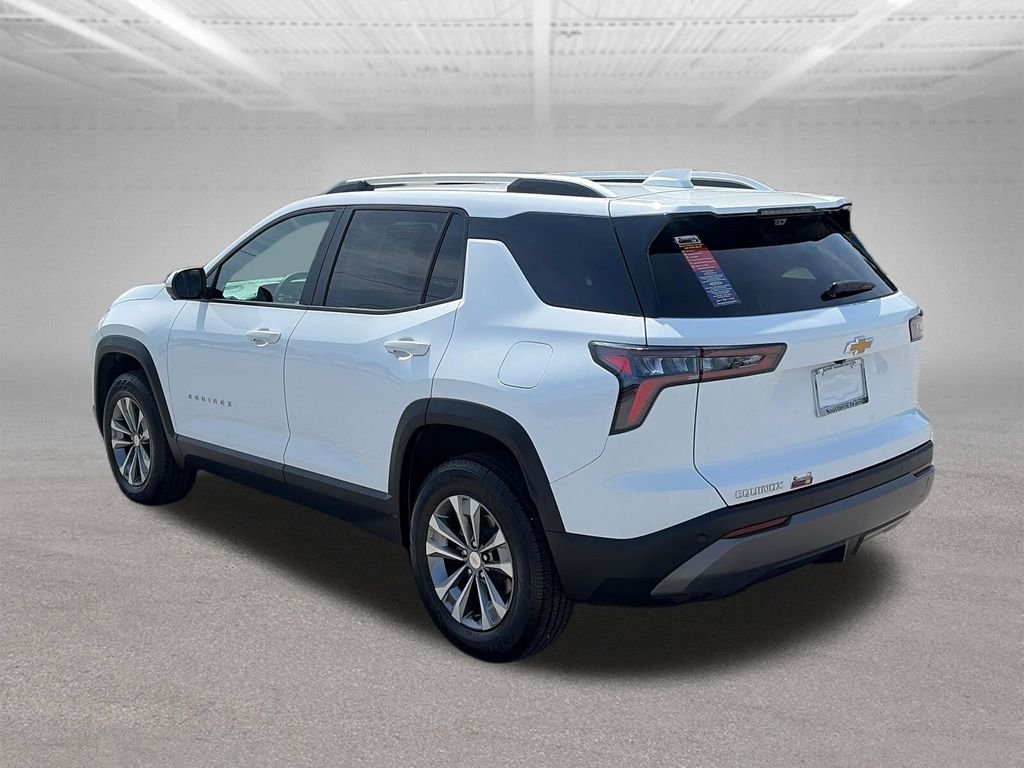 Used 2025 White Chevrolet LT image 4