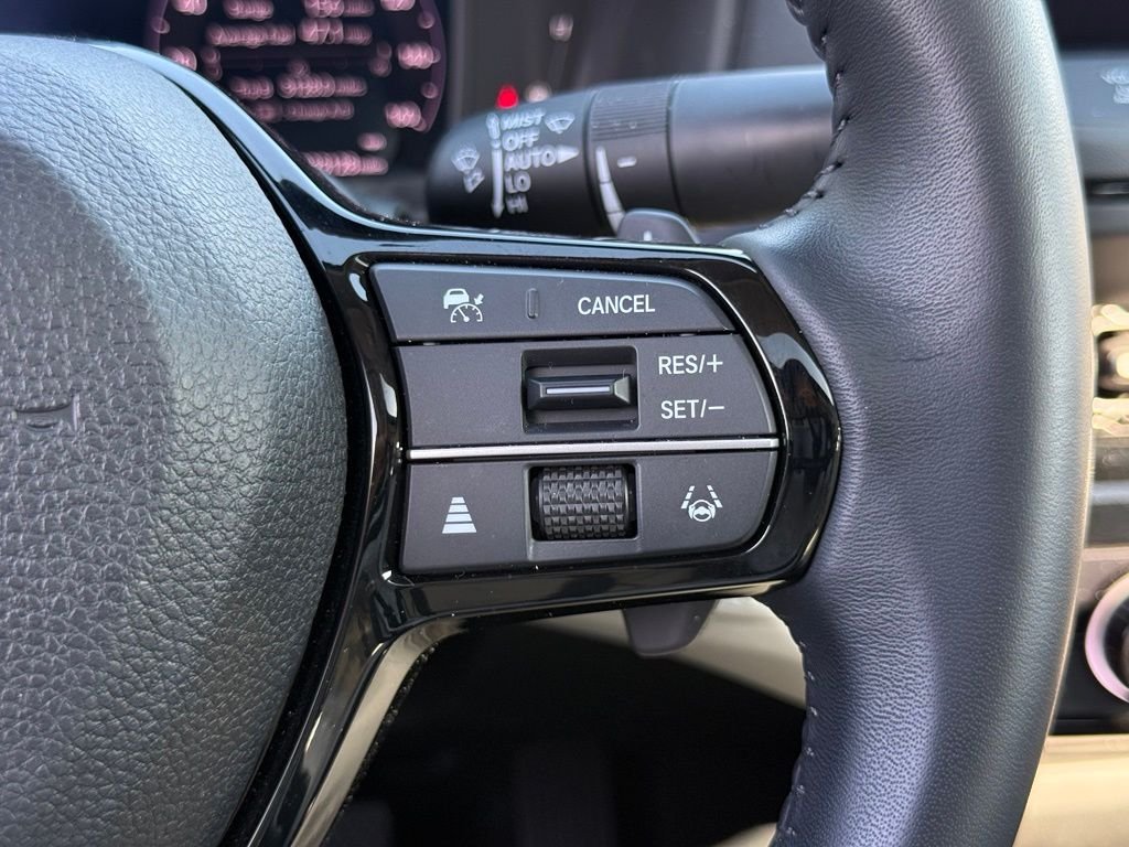 Used 2024  Honda Touring image 28