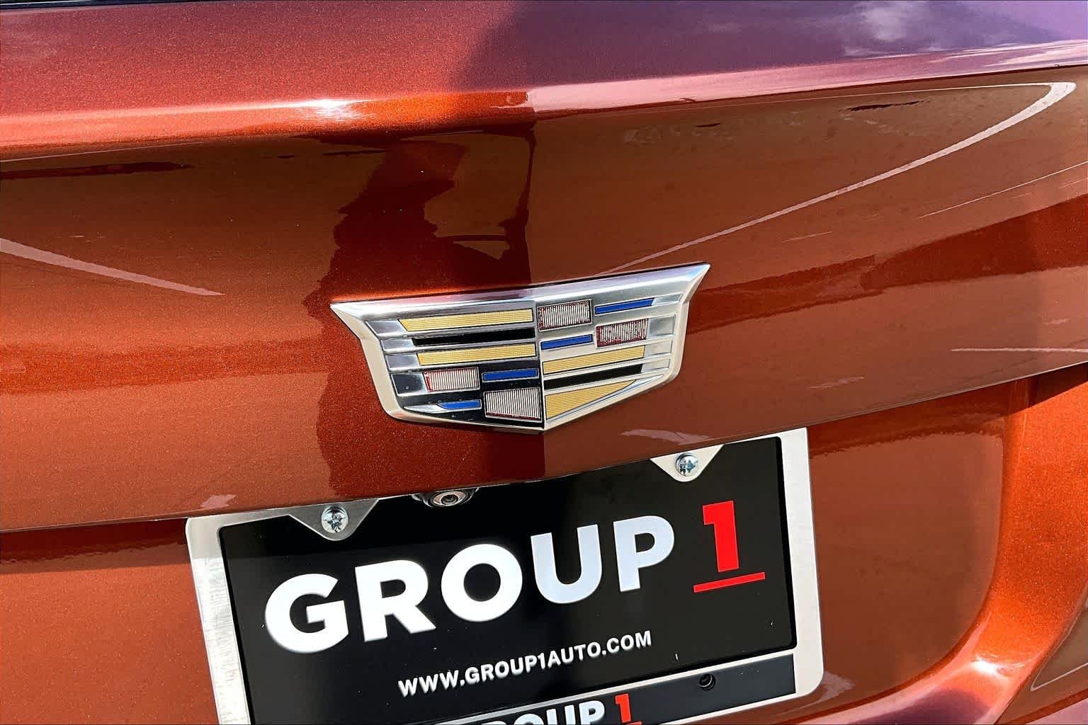 Used 2019 Autumn Metallic Cadillac FWD Premium Luxury image 10