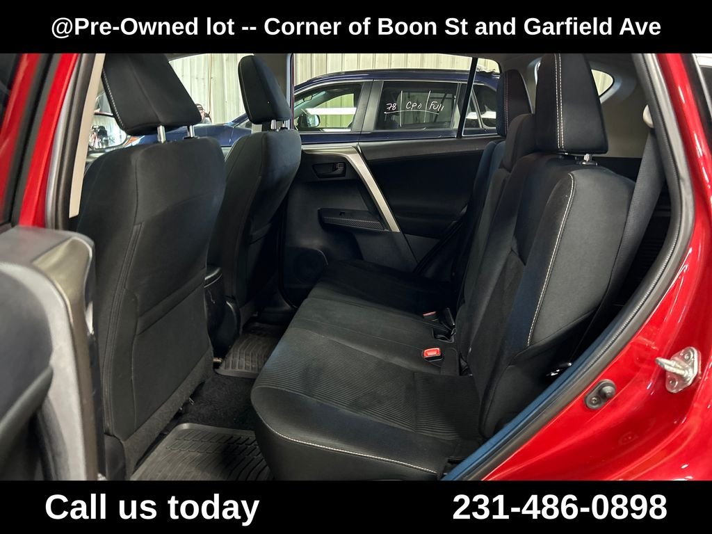 Used 2013 Red Toyota XLE image 21