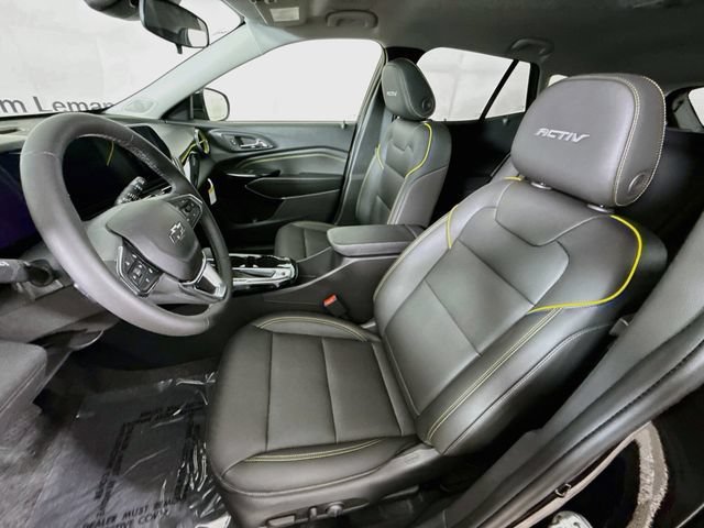New 2026 Mosaic Black Metallic Chevrolet ACTIV image 22