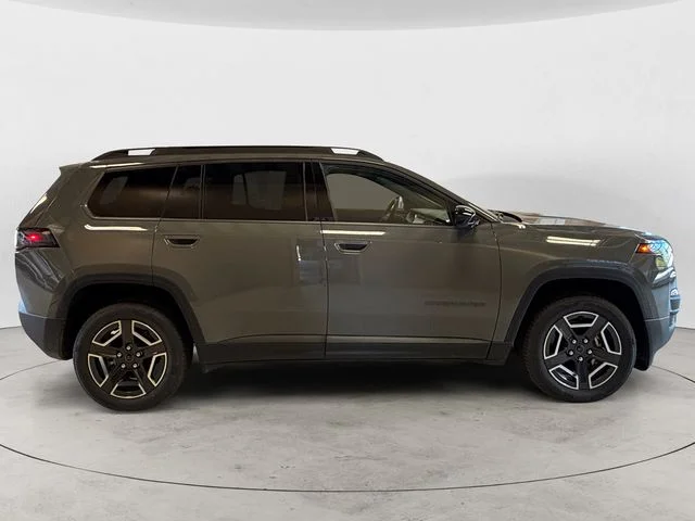 New 2026 Gray Jeep Laredo image 7