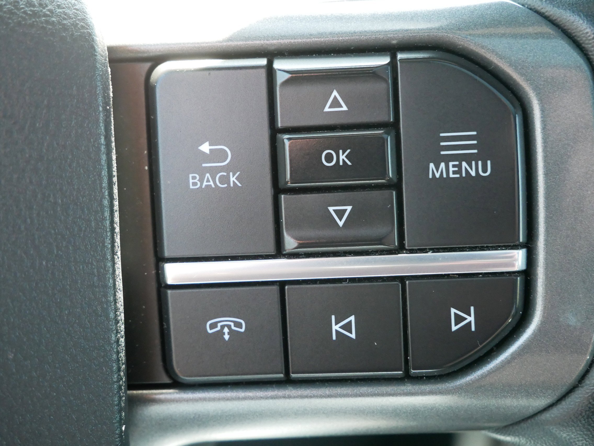 Used 2022 White Ford LARIAT image 22