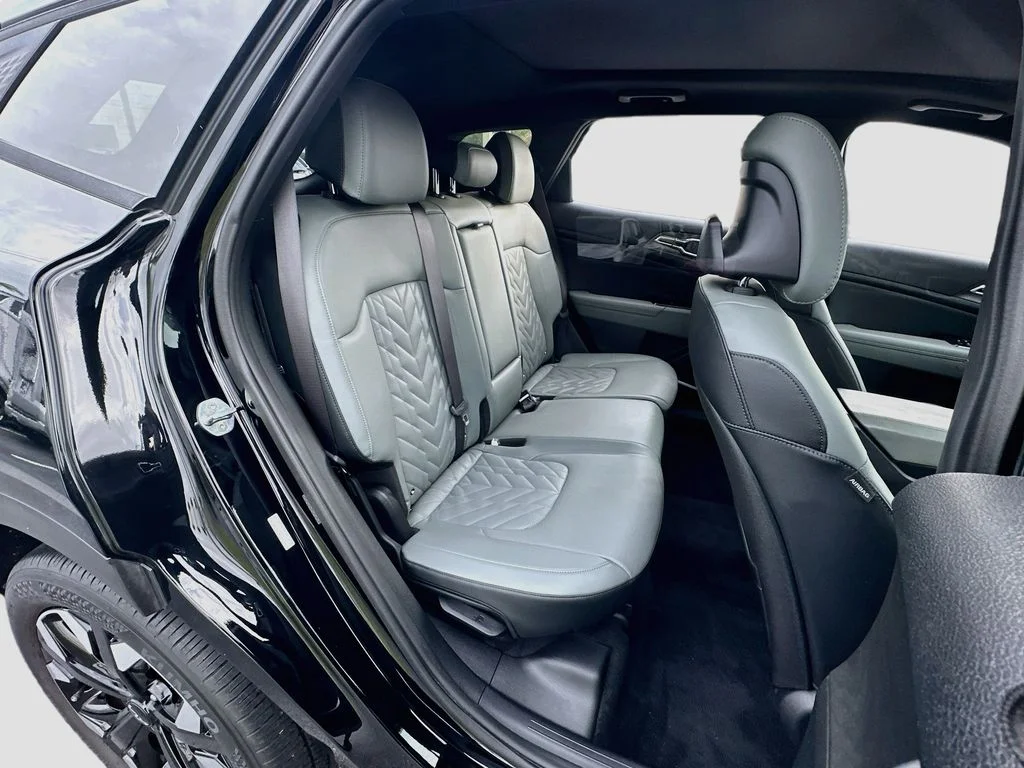 Certified Used 2023 Black Kia X-Line image 27