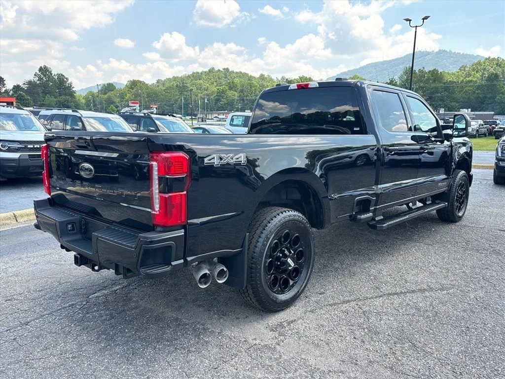 Used 2025 Black Ford Lariat image 8