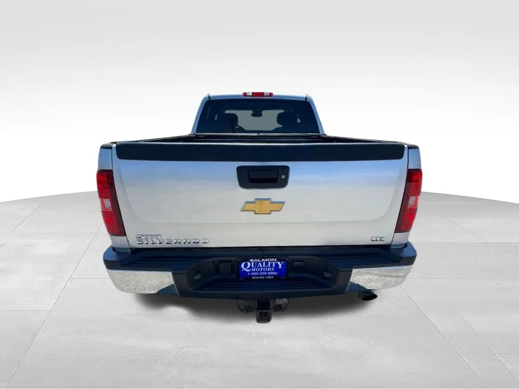 Used 2013 Silver Chevrolet LTZ image 6