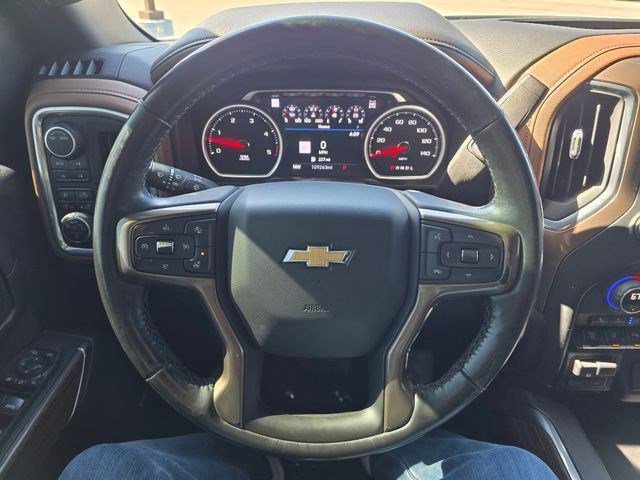Used 2021 Iridescent Pearl Tricoat Chevrolet High Country image 26