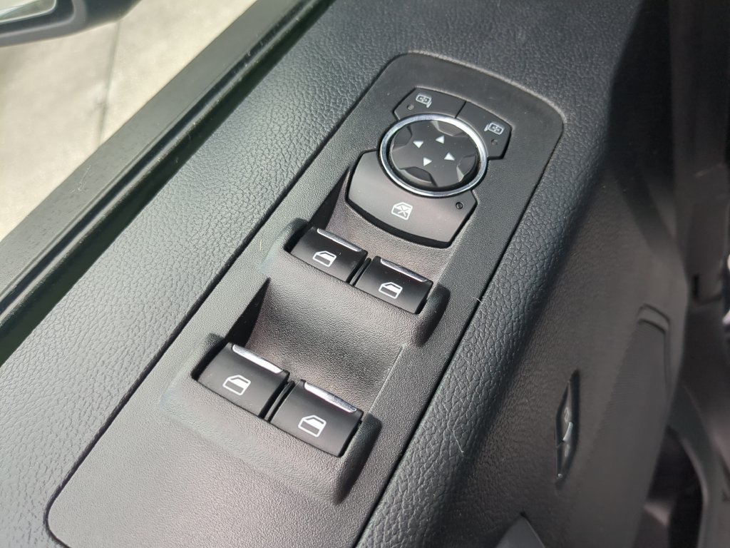 Used 2017 Black Ford XLT image 18