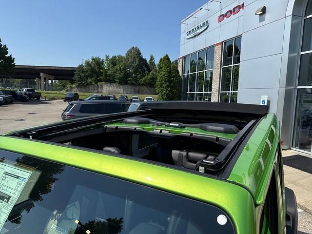 New 2025 Mojito Clear-Coat Exterior Paint Jeep Sport S image 41