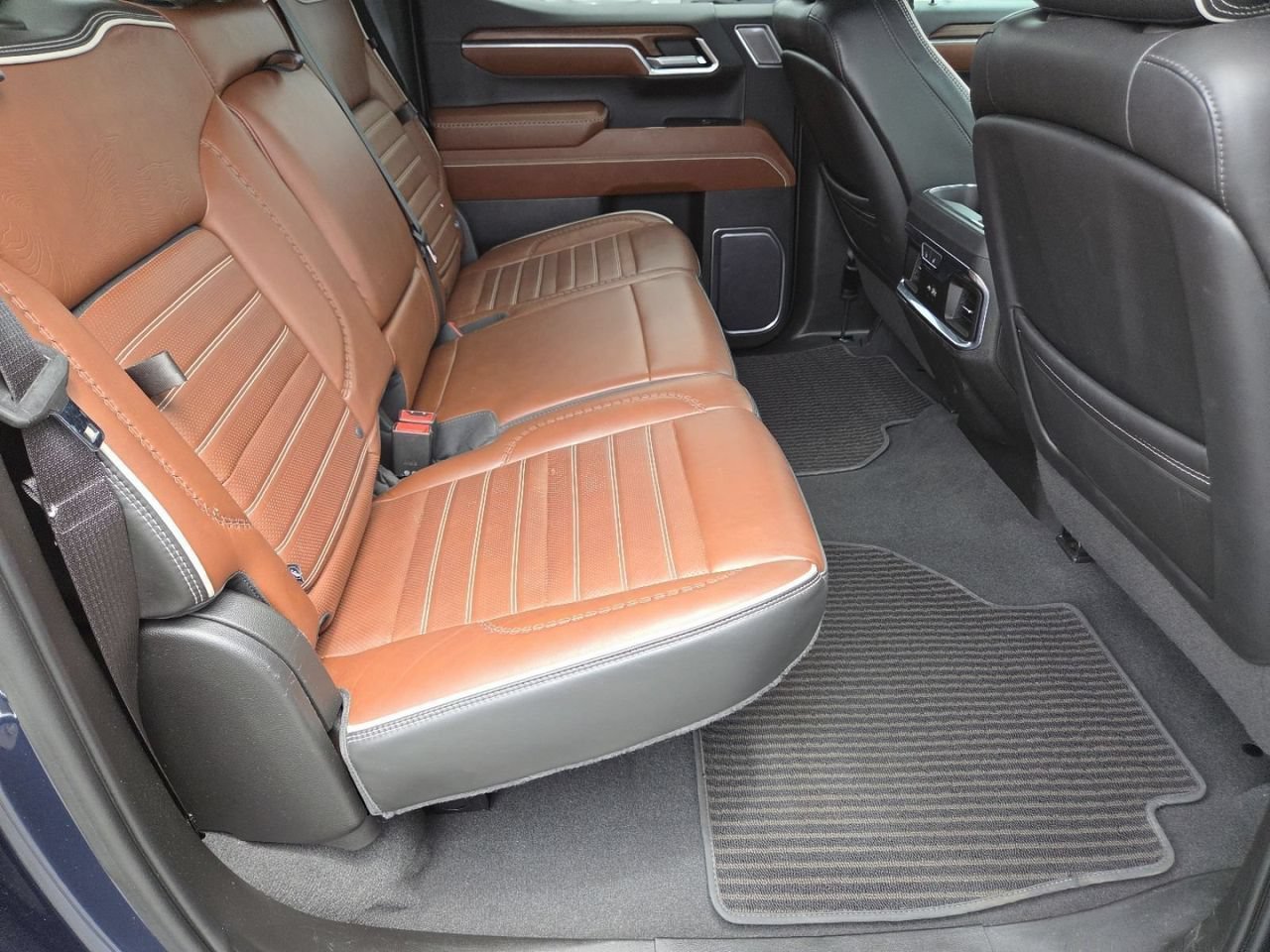 Used 2023 Pacific Blue Metallic GMC Denali Ultimate image 29