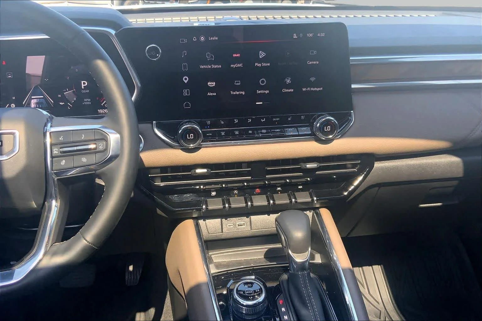 Used 2025 Glacier Metallic GMC Denali image 7