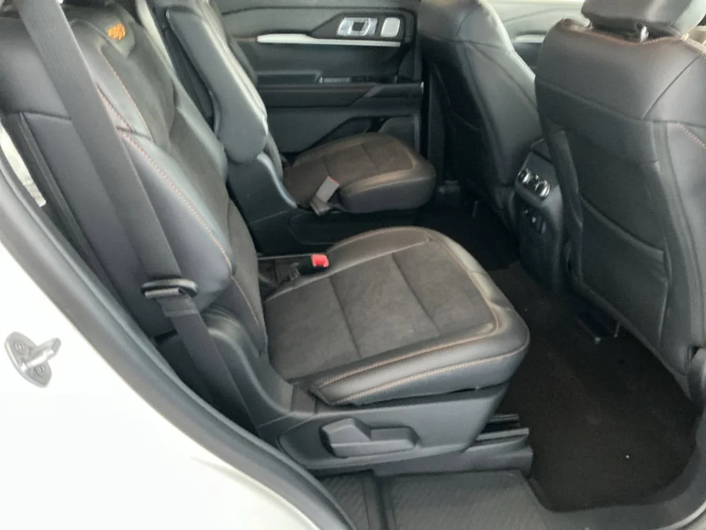 New 2026 White Metallic Ford Tremor image 22