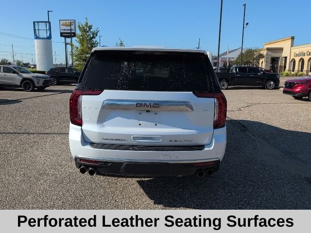 Used 2022 White GMC Denali image 21