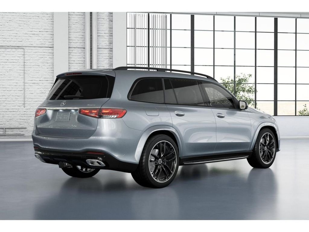 Used 2025 Silver Mercedes-Benz GLS 580 image 21