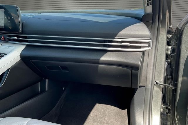 2024 Hyundai Elantra Limited - Photo 27