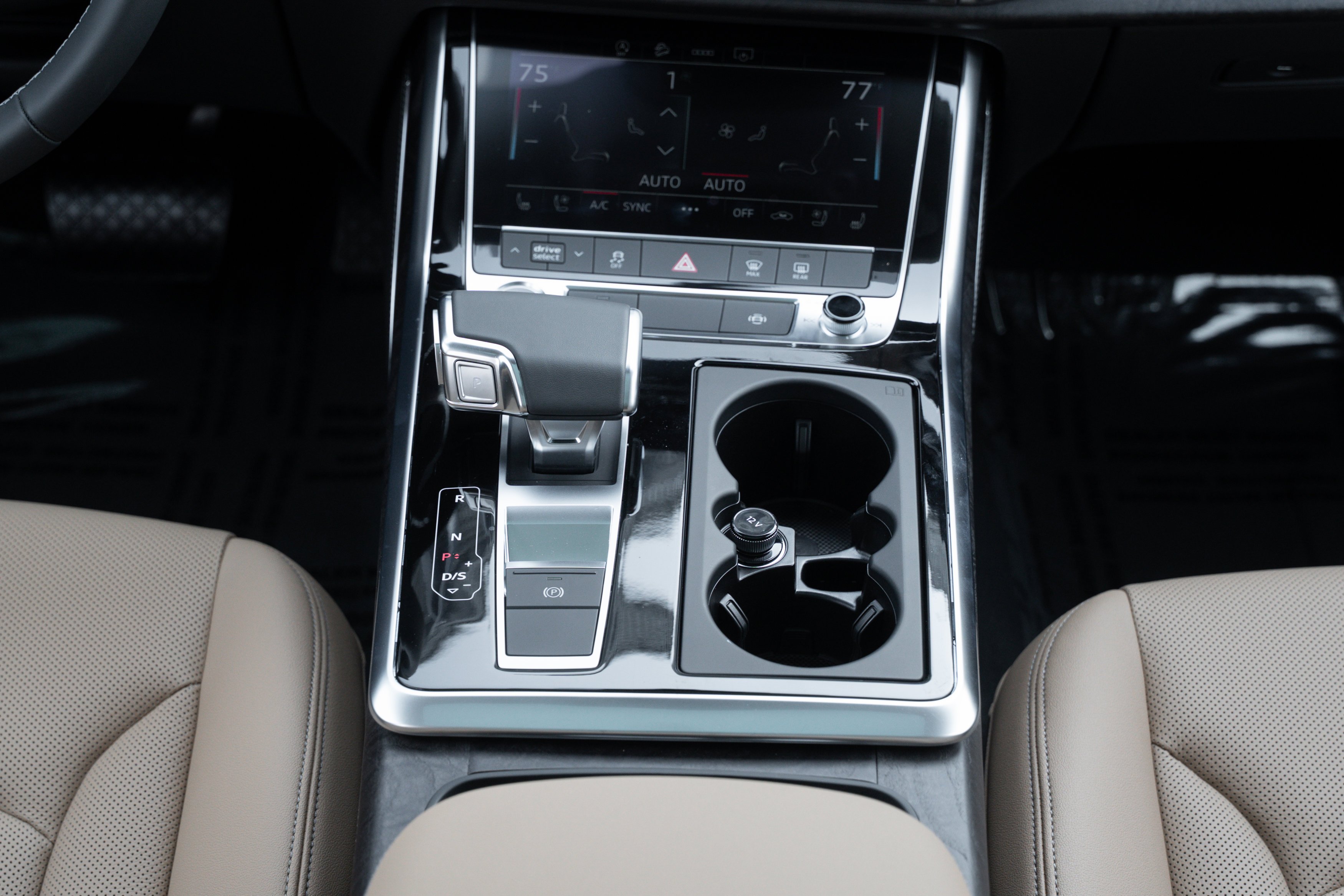 2025 Audi Q7 Premium Plus - Photo 15