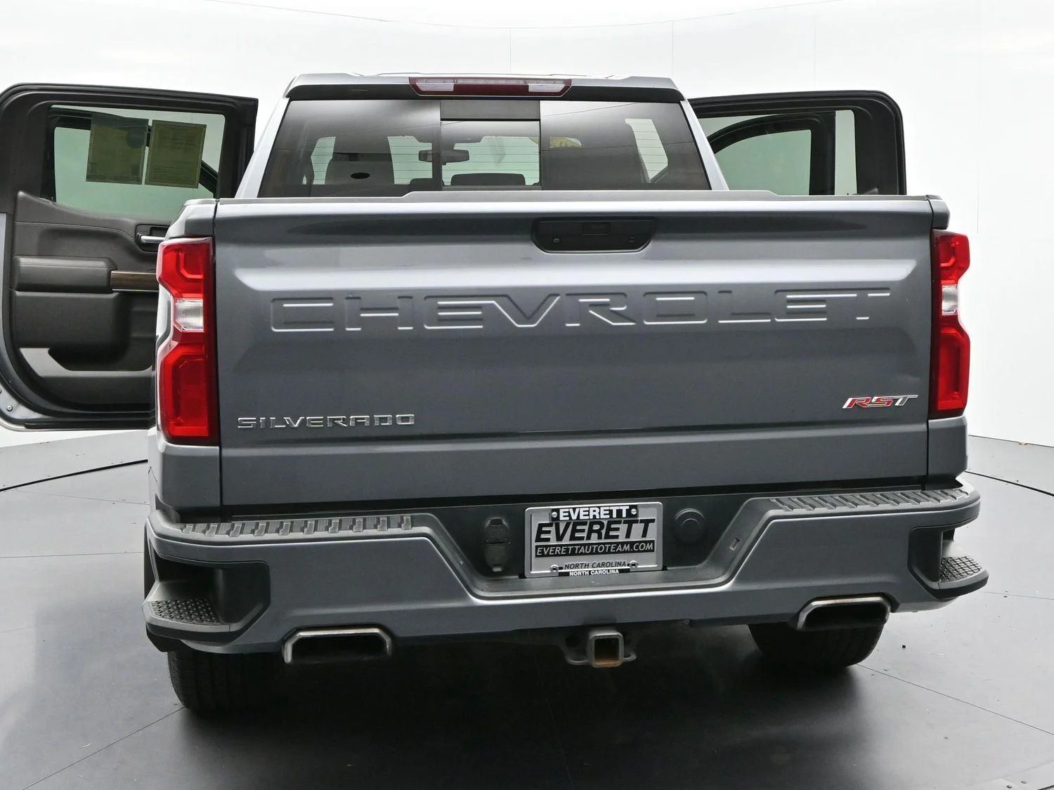 Used 2020 SATIN STEEL METALLIC Chevrolet RST image 42