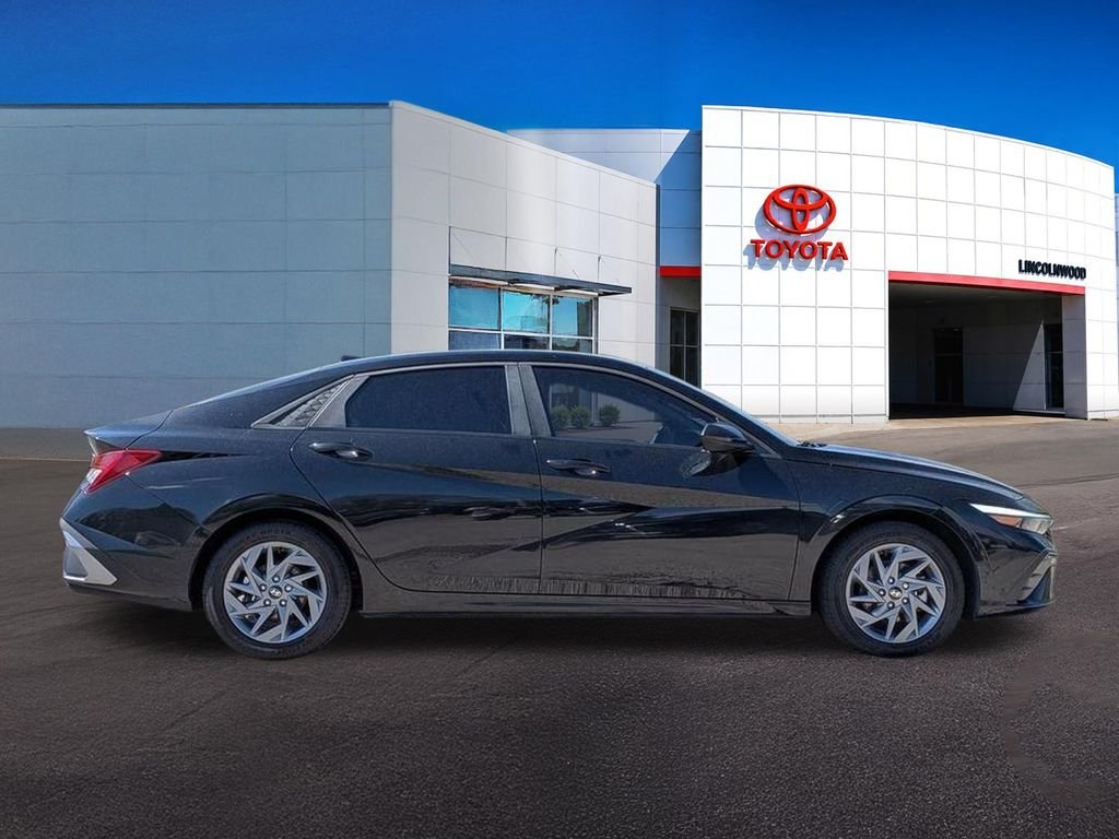 Used 2024 Black Hyundai Blue image 9