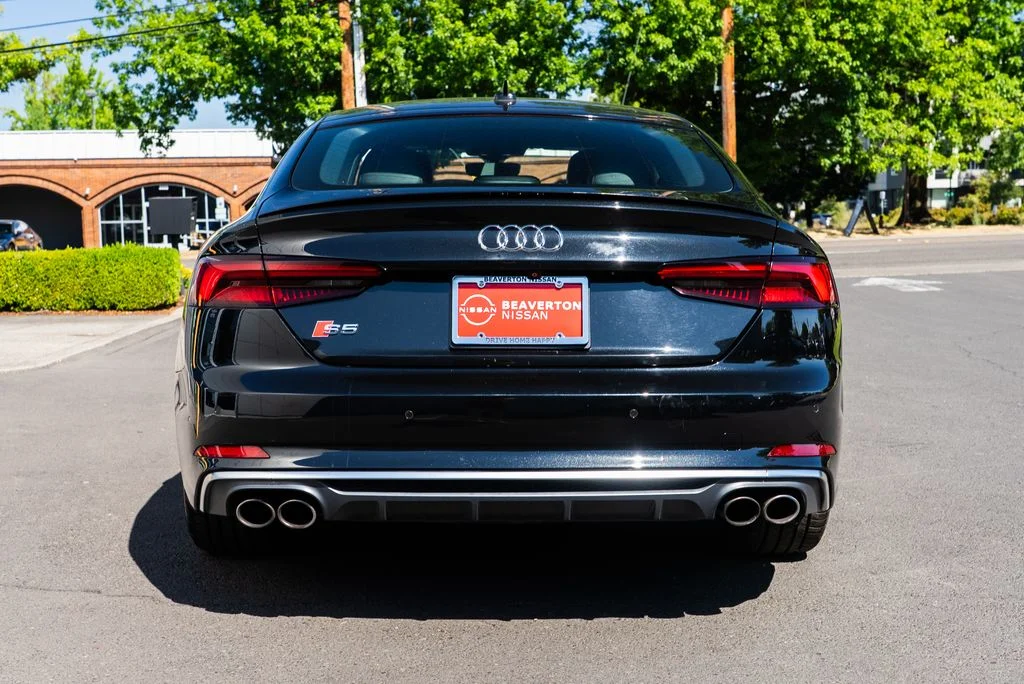 Used 2018 Black Audi 3.0T Prestige image 5