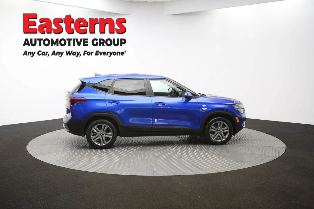 Used 2022 Blue Kia LX image 43