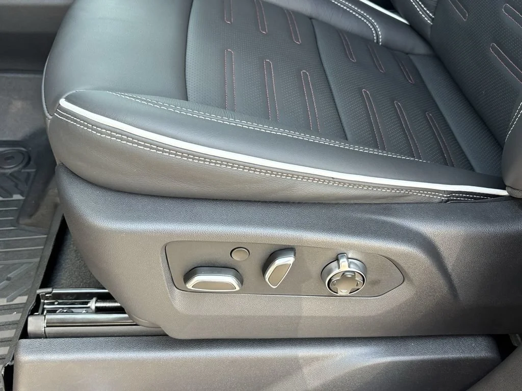 New 2026 Onyx Black GMC AT4X image 14