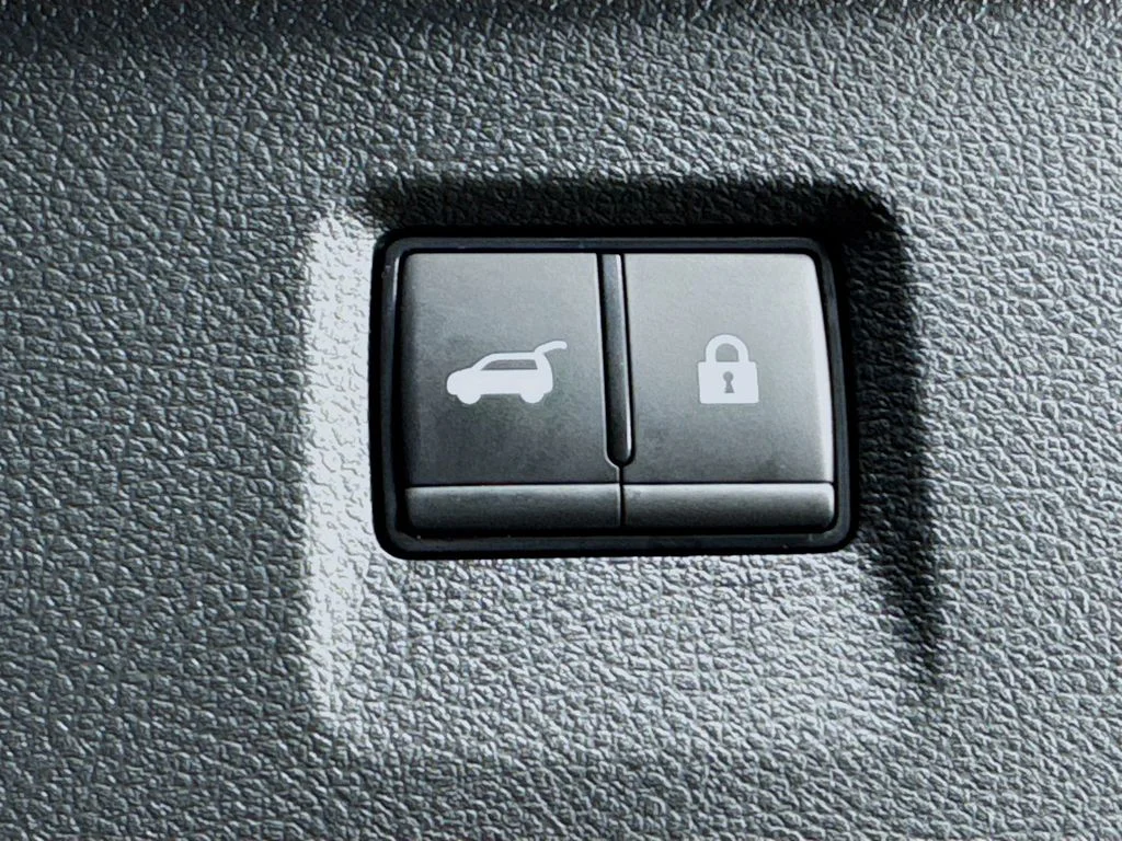 Certified Used 2026 Gray INFINITI LUXE image 34