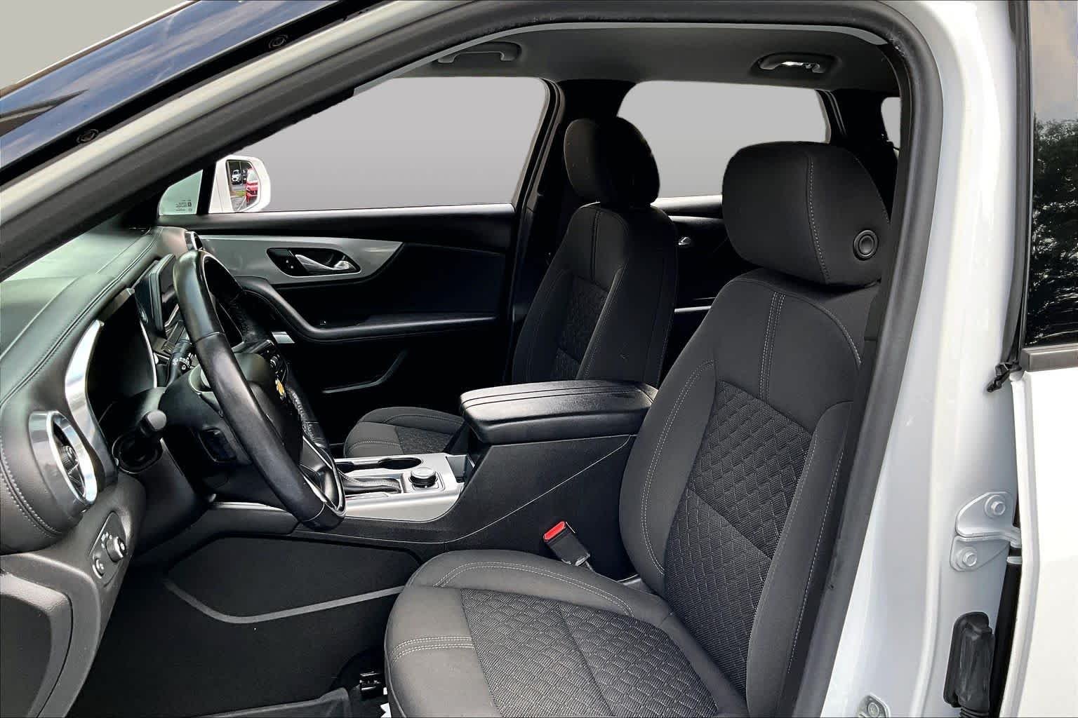 Used 2020 Summit White Chevrolet LT image 8