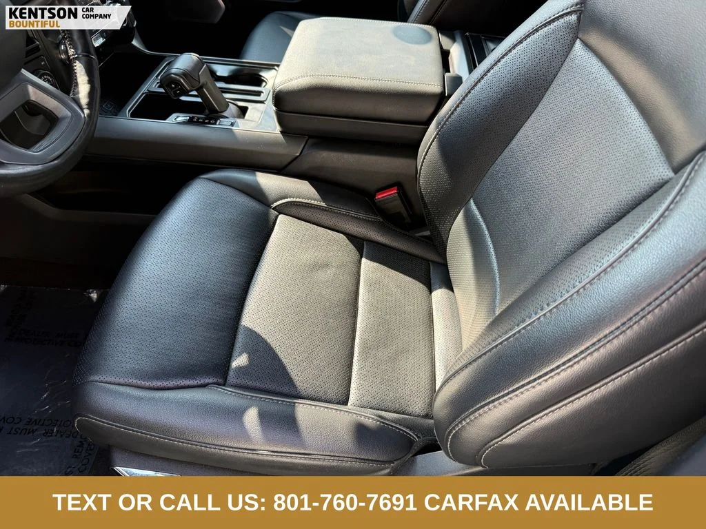 Used 2024 Gray Ford Lariat image 30