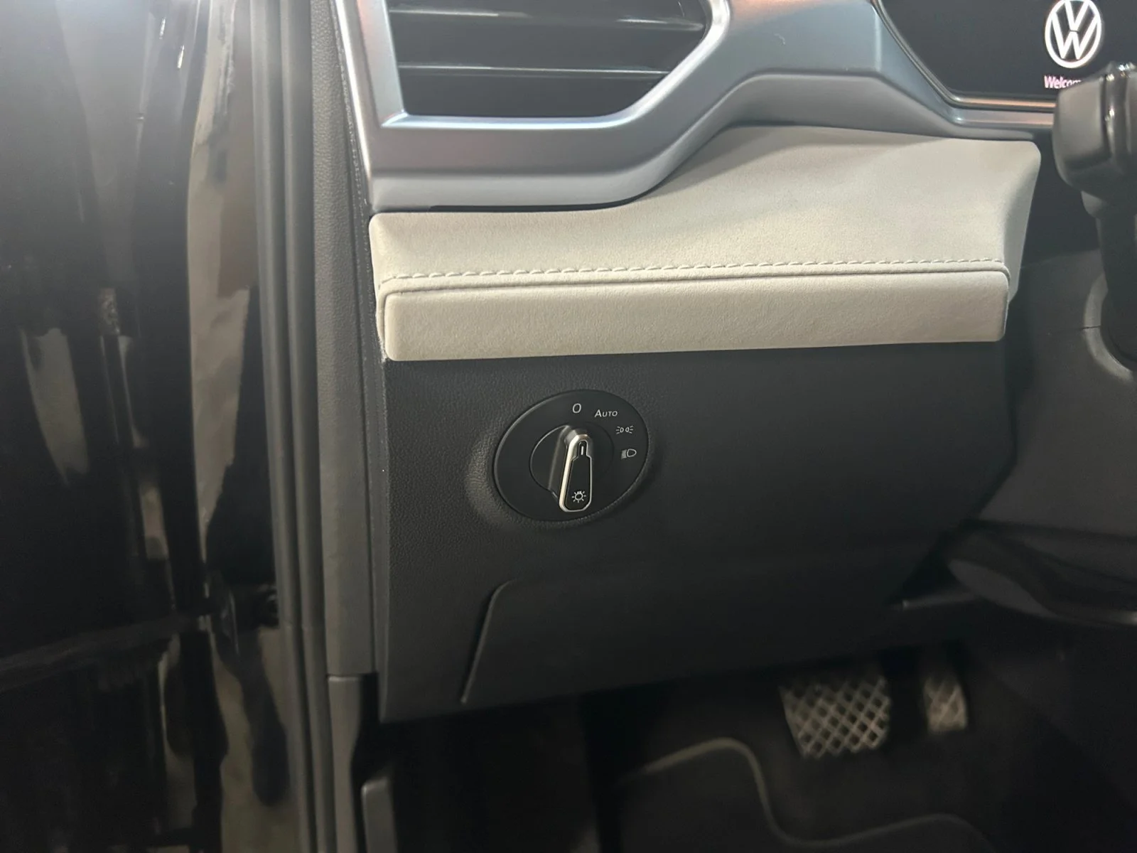 Used 2026 BLACK Volkswagen COMFORTLINE image 15