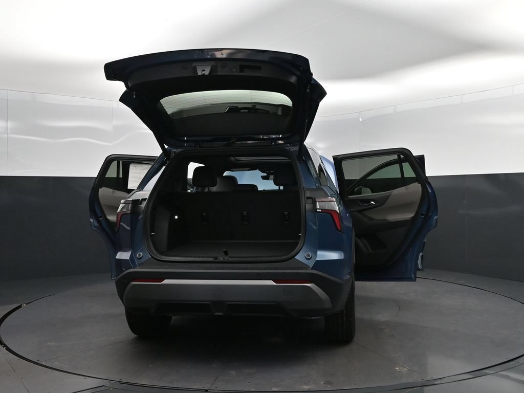 2027 Chevrolet Equinox LT - Photo 51